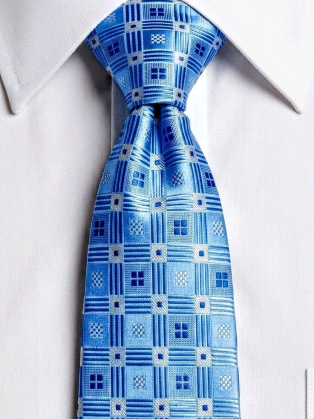 NWT/NOS! XL 62" JONES NEW YORK Deadstock Blue Geometric Square Jacquard Silk Tie